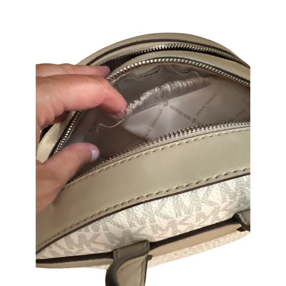 Michael Kors Signature Logo Backpack – Full Size - Picture 8 of 16